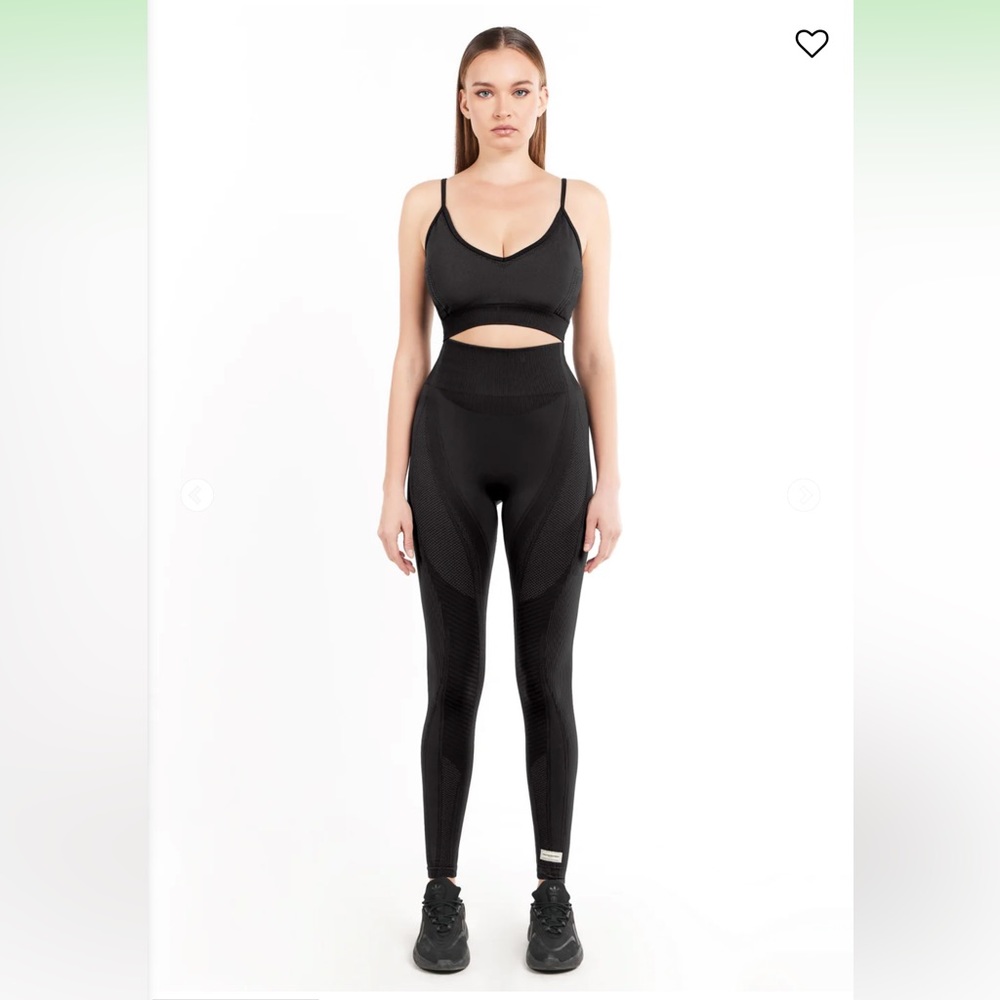 THE GIVING MOMENT LEGGINGS XS